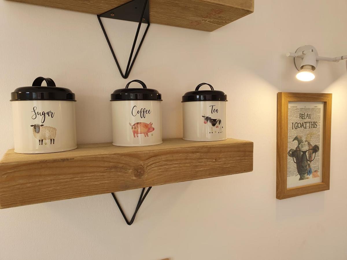 Dartmoor Reach Alpaca Farm Heated Cabins 5 Mins Drive To Dartmoor Bovey Tracey Εξωτερικό φωτογραφία